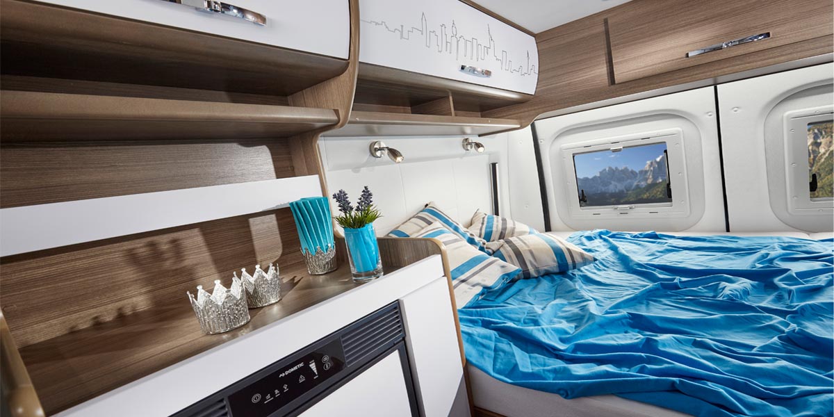 Bravia Swan 599 Edition 30 Van Doppelbett im Heck