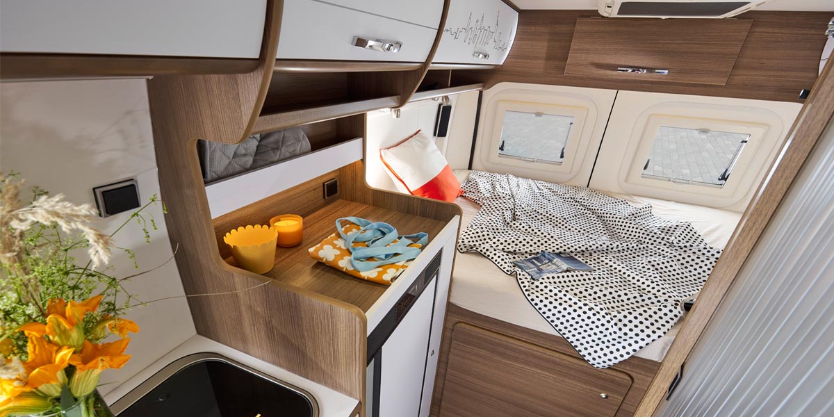 Bravia Swan 599 Edition 30 Van Doppelbett im Heck