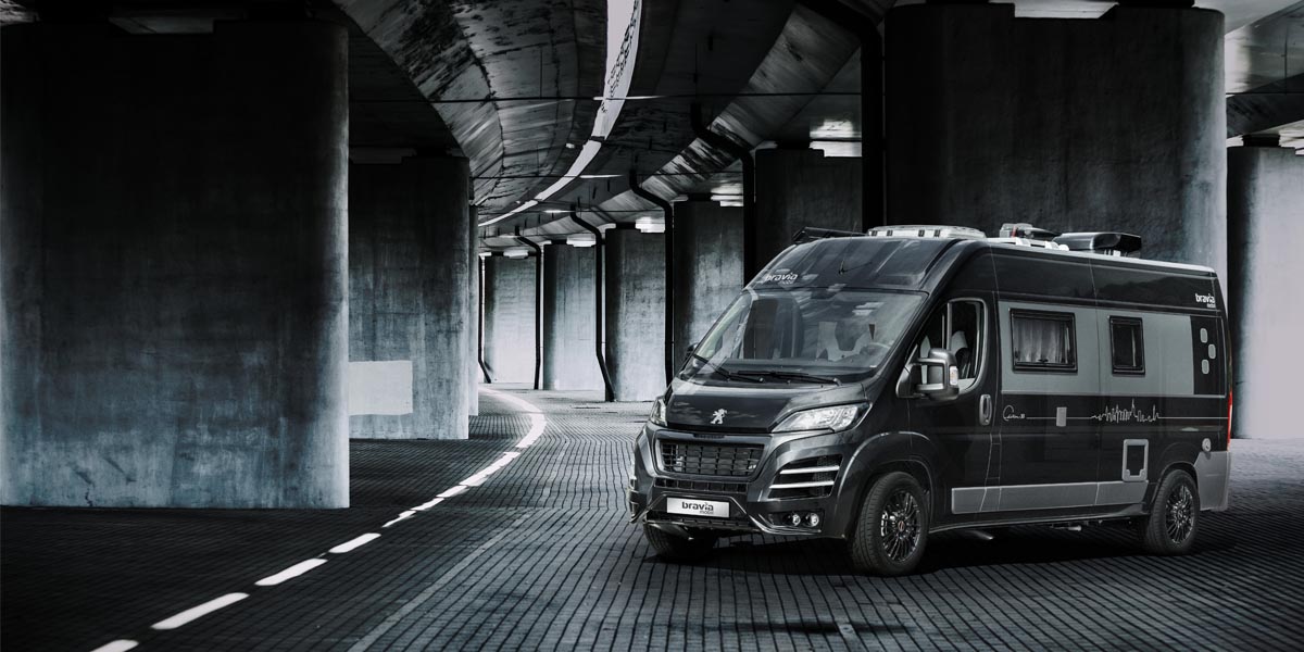 Bravia Swan 599 Edition 30 Van Aussenansicht