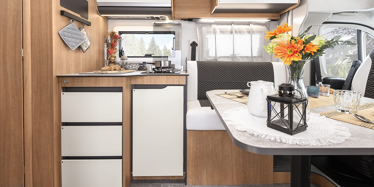 Wohnmobil Giottiline Teilintegriert Toscan 74 NF Innenansicht