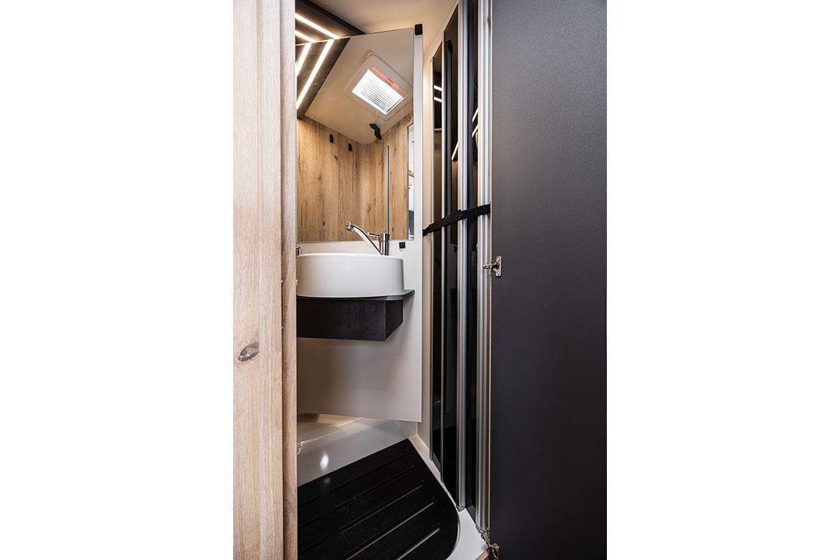 Wohnmobil Miller kansas Aussenansicht