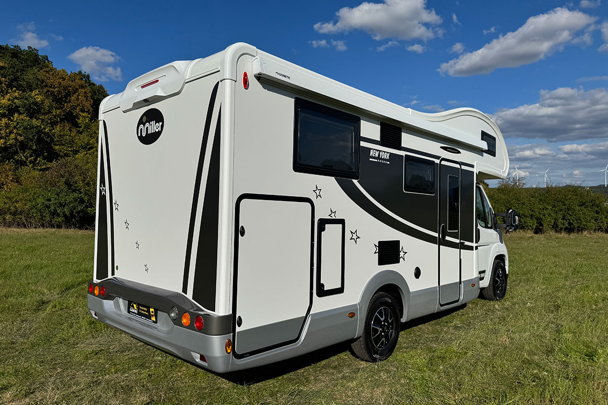 Wohnmobil Miller New York  Aussenansicht