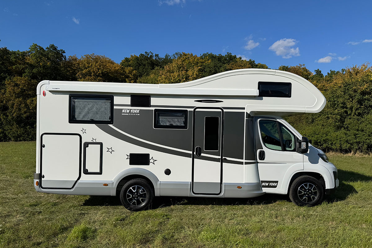 Wohnmobil Miller New York  Aussenansicht